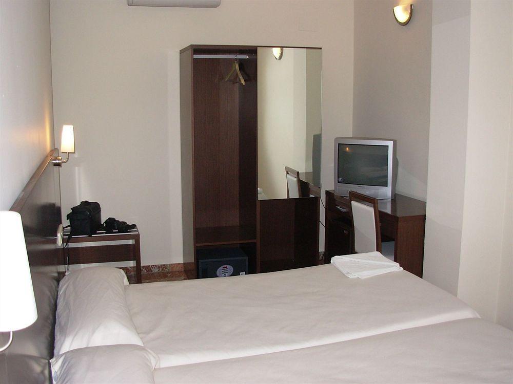 Hotel Marina Huelva Extérieur photo