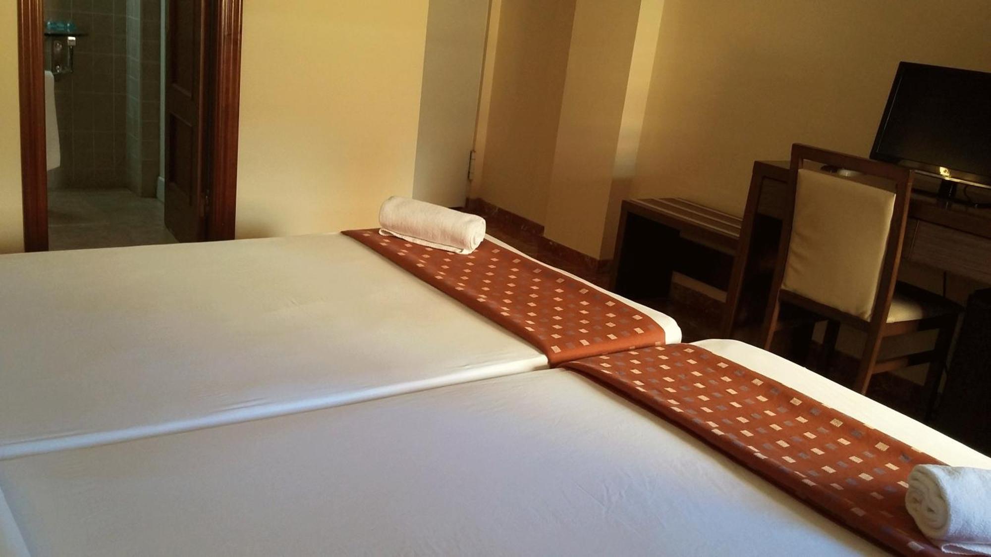Hotel Marina Huelva Extérieur photo