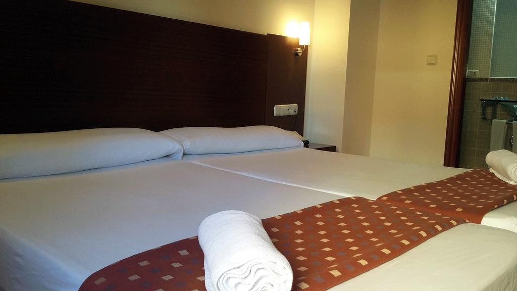 Hotel Marina Huelva Extérieur photo